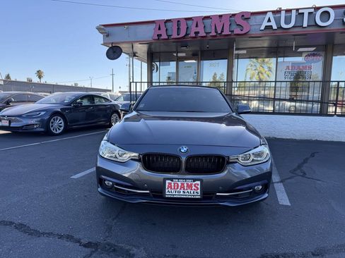Used 2016 BMW 328i xDrive Sedan AWD/4WD image 8