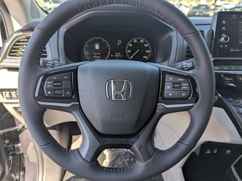 Used 2026 Honda Odyssey Elite image 19
