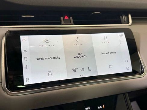 Used 2023 Land Rover Range Rover Evoque SE image 32