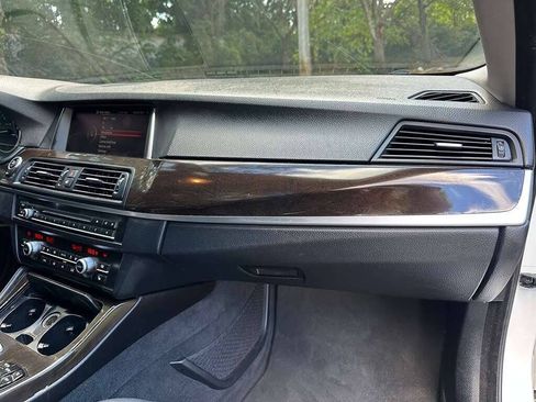 Used 2016 BMW 528i xDrive Sedan AWD/4WD image 12