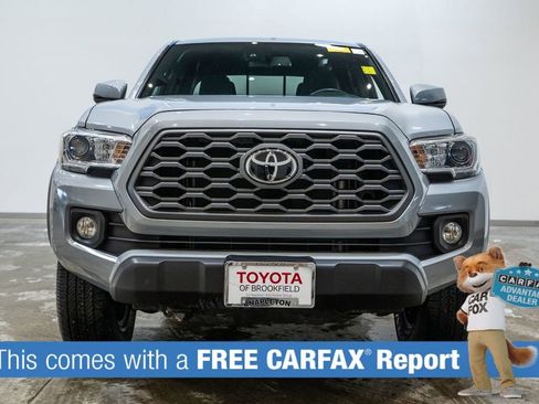 Used 2021 Toyota Tacoma TRD Off-Road image 2