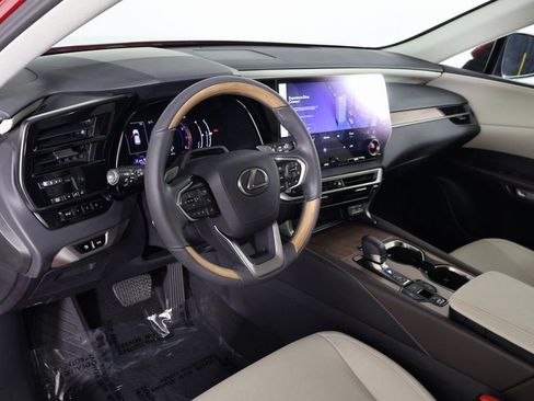 Used 2024 Lexus RX 350 Premium image 7