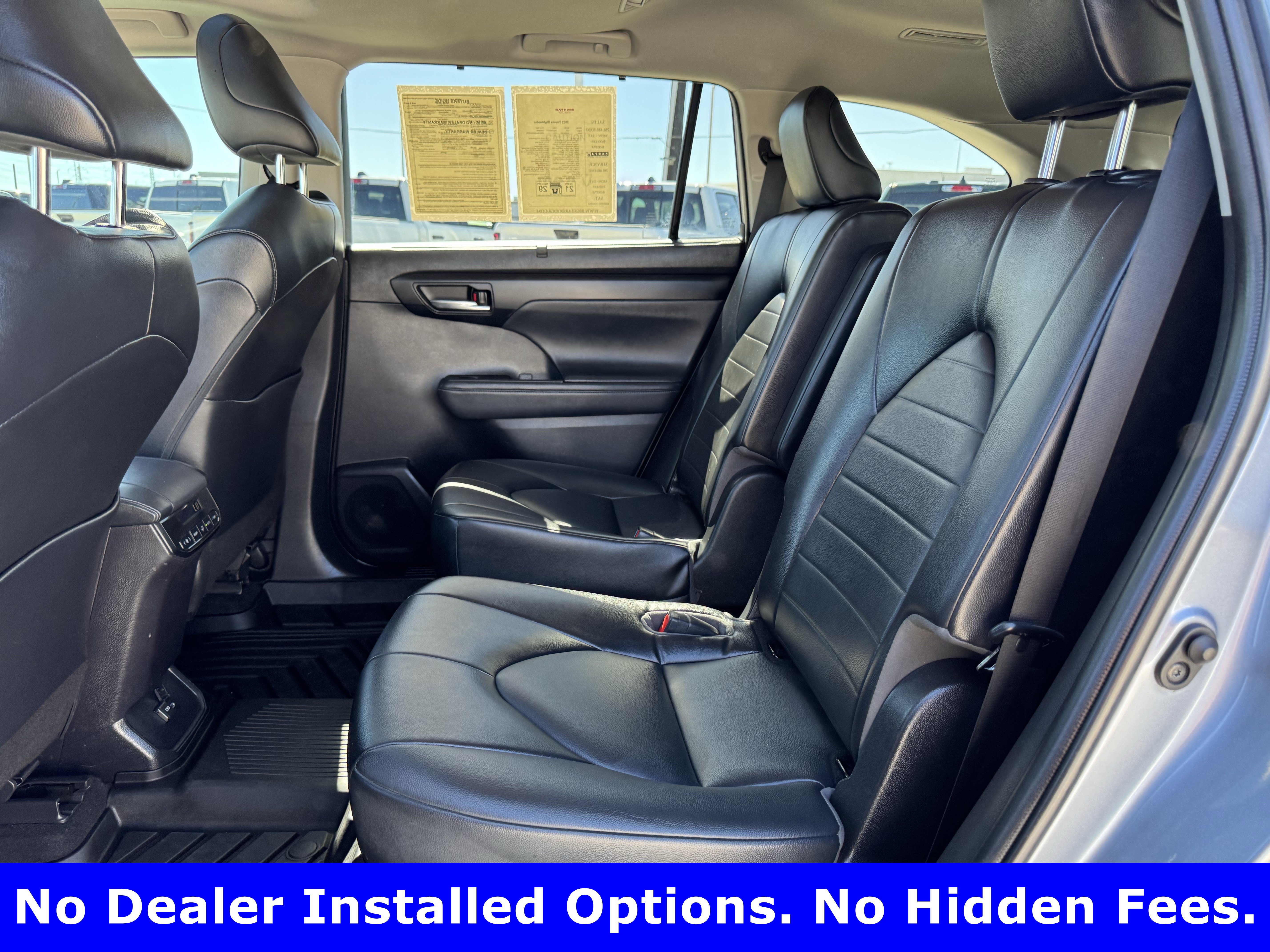 Used 2022 Toyota Highlander XLE FWD image 25