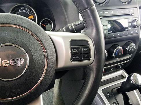 Used 2017 Jeep Compass High Altitude image 16