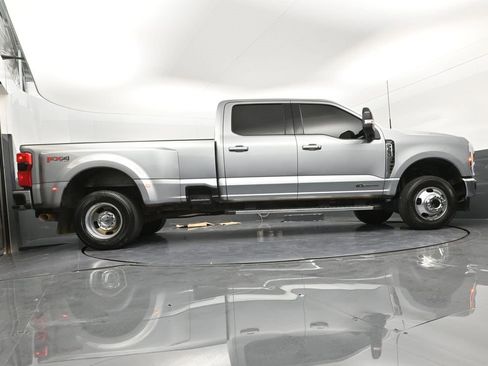 Used 2024 Ford F350 Lariat image 34
