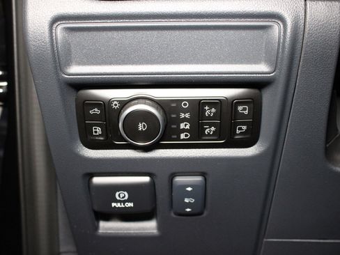 New 2025 Ford F150 Lariat w/ Equipment Group 502A High image 8