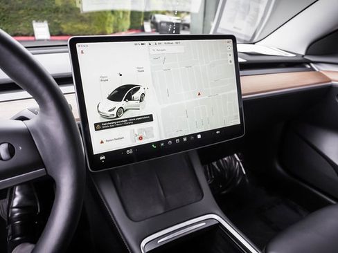 Used 2022 Tesla Model 3 image 15