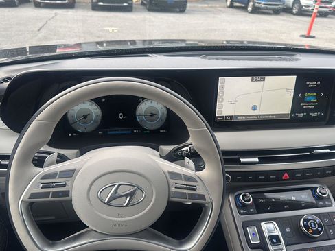 Used 2025 Hyundai Palisade Calligraphy image 10