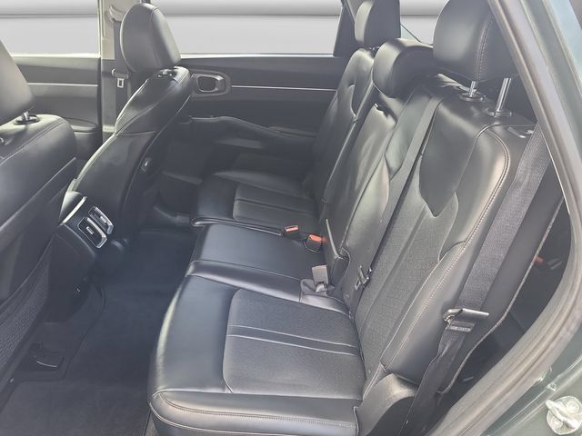 Certified 2023 Kia Sorento S w/ Panoramic Sunroof Package AWD/4WD image 18