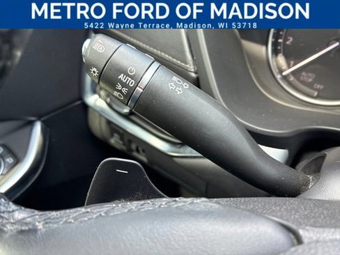 Used 2023 Cadillac XT4 Premium Luxury FWD image 30