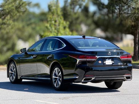 Used 2018 Lexus LS 500 AWD w/ Accessory Package (Z2) image 10