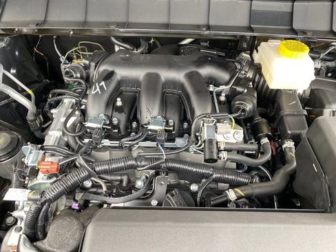 New 2026 Nissan Pathfinder SV image 28