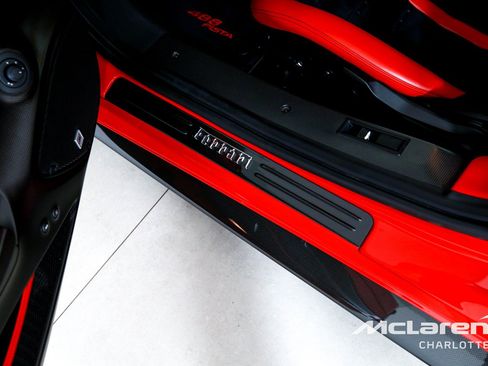 Used 2020 Ferrari 488 Pista Coupe RWD image 17