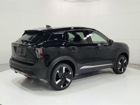 Used 2025 Nissan Kicks SR AWD/4WD image 8