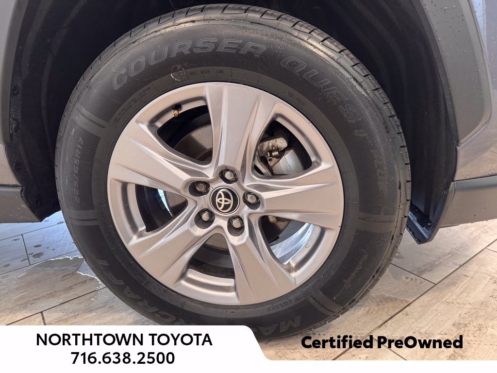 Used 2025 Toyota RAV4 XLE w/ Weather Package AWD/4WD image 23