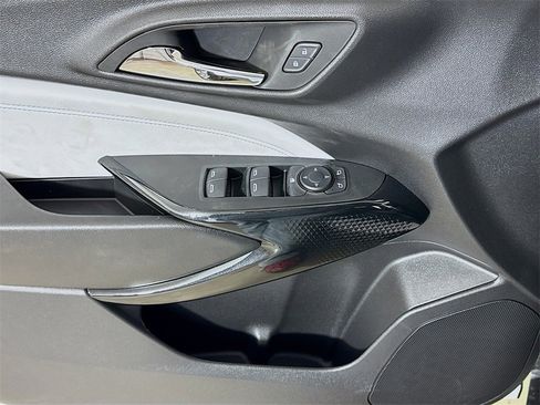 New 2026 Chevrolet Trax LT w/ Driver Confidence Package image 15