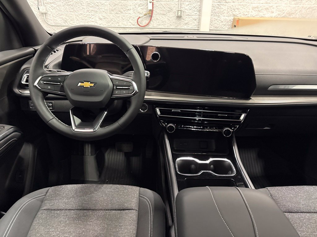 Used 2026 Chevrolet Traverse LT w/ Driver Confidence Package AWD/4WD image 10