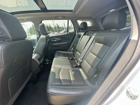 Used 2023 GMC Terrain SLT AWD/4WD image 29