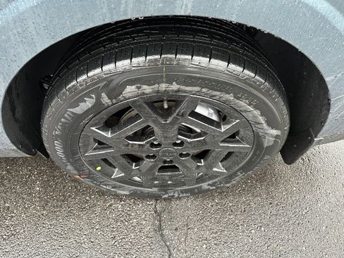 New 2026 Kia Carnival SX image 9