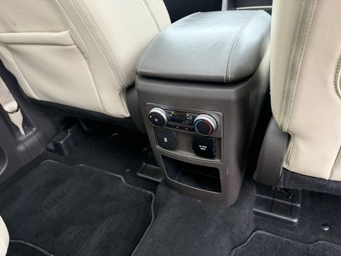 Used 2021 Ford Explorer Platinum w/ Equipment Group 601A image 41