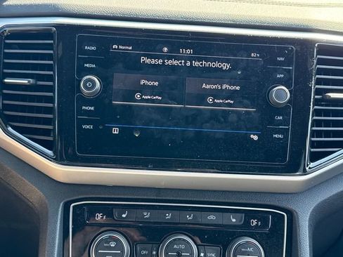 Used 2022 Volkswagen Atlas Cross Sport SEL R-Line image 26