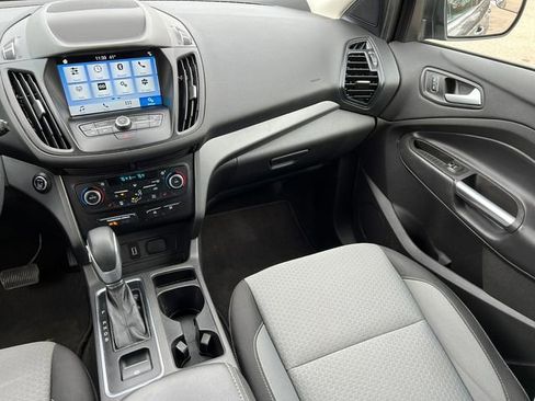 Used 2019 Ford Escape SE image 30