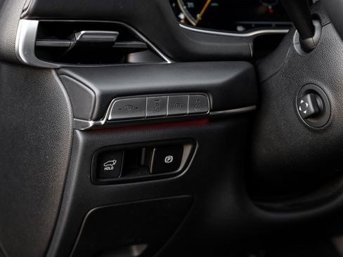 Used 2021 Genesis GV80 3.5T Advanced + w/ Prestige Package 07 image 39