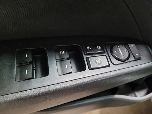 Used 2019 Hyundai Elantra SEL w/ Cargo Package image 27