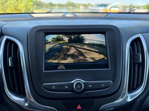 Used 2019 Chevrolet Equinox LT FWD image 15