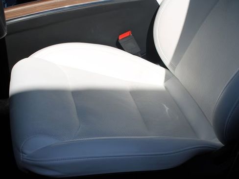 Used 2023 Tesla Model X AWD/4WD image 11