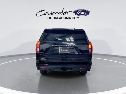 Used 2025 Ford Expedition Active AWD/4WD image 7