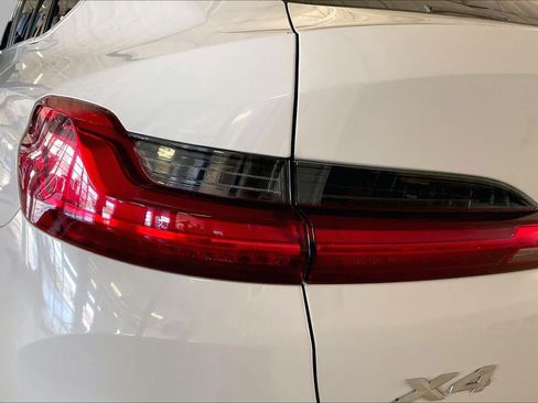 Used 2025 BMW X4 xDrive30i AWD/4WD image 26
