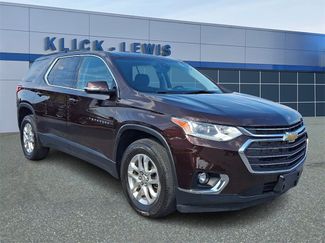 Used 2020 Chevrolet Traverse LT image 1