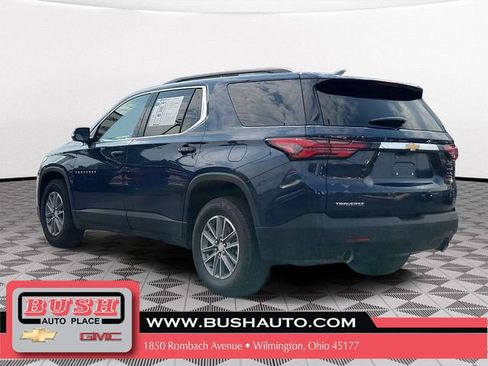 Used 2023 Chevrolet Traverse LT FWD image 3
