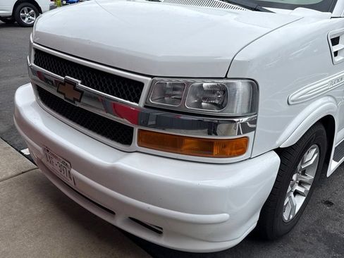 Used 2014 Chevrolet Express 1500 AWD image 49
