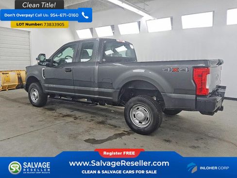 Used 2018 Ford F250 XL AWD/4WD image 3