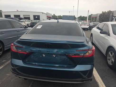 Used 2026 Toyota Camry SE w/ Convenience Package FWD image 5