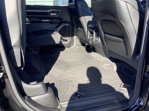 Used 2024 RAM 1500 Laramie image 37