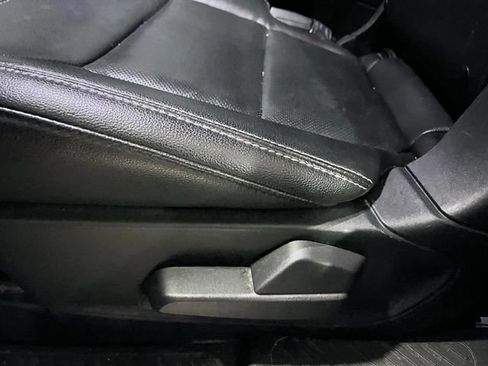 Used 2021 Ford Explorer Limited w/ Equipment Group 301A RWD image 12