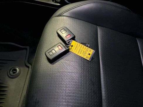 Used 2022 Toyota Tacoma TRD Sport w/ TRD Premium Sport Package image 14