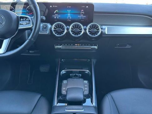 Certified 2022 Mercedes-Benz GLB 250 4MATIC image 14