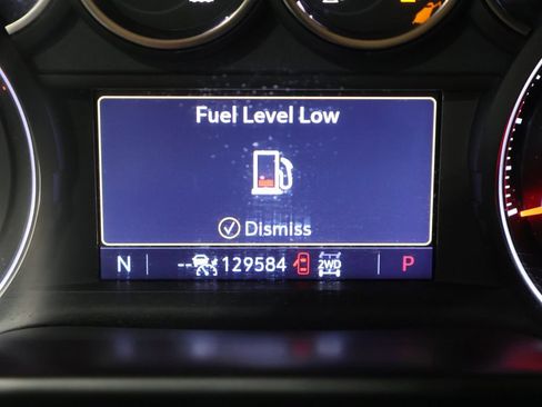 Used 2020 Chevrolet Silverado 1500 LTZ w/ LTZ Plus Package AWD/4WD image 39