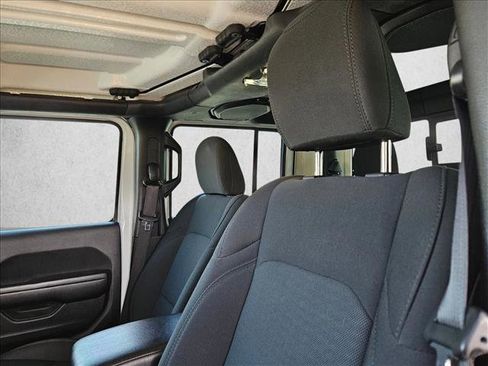 Used 2021 Jeep Gladiator Sport w/ Trailer Tow Package image 19