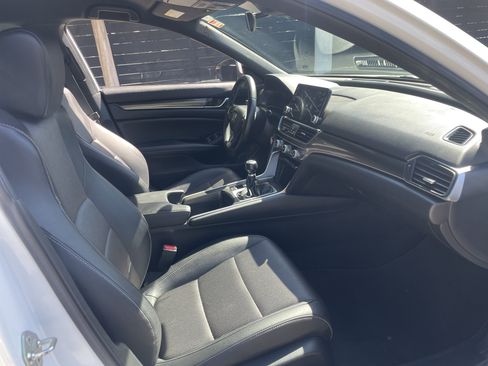 Used 2019 Honda Accord Sport image 5