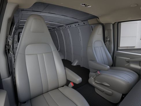 New 2026 GMC Savana 3500 Extended RWD image 16