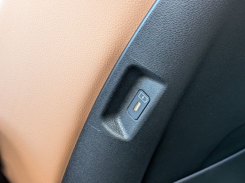 New 2026 Hyundai Santa Fe Limited FWD image 16