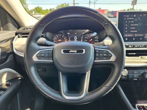 Used 2022 Jeep Compass Limited AWD/4WD image 19