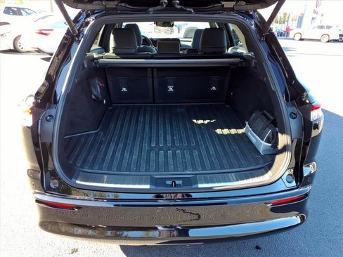 Used 2025 Toyota Crown Signia image 10