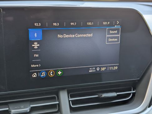 Used 2024 Chevrolet Trax LS w/ LS Convenience Package image 28