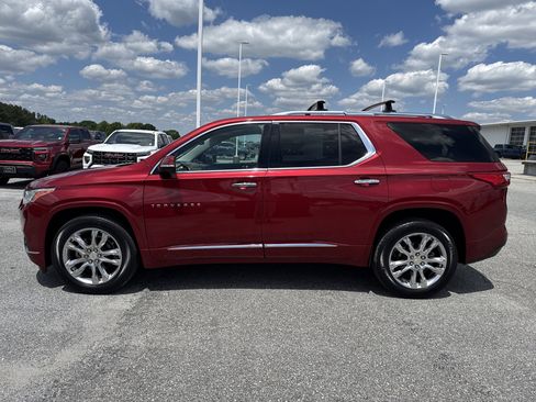 Used 2020 Chevrolet Traverse High Country w/ LPO, Cargo Package AWD/4WD image 9